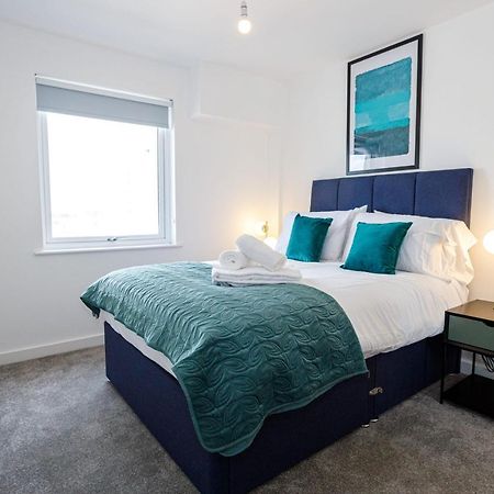 Contemporary 2 Bedroom Duplex In Salford Manchester Bagian luar foto